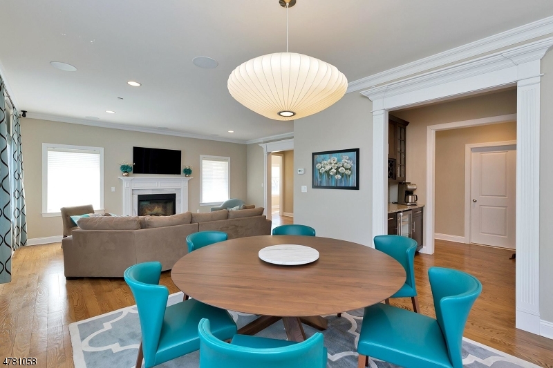 1B Foley Sq 1
