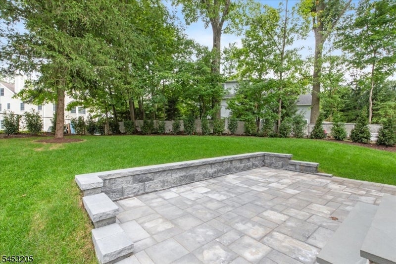 21 Woodruff Ct