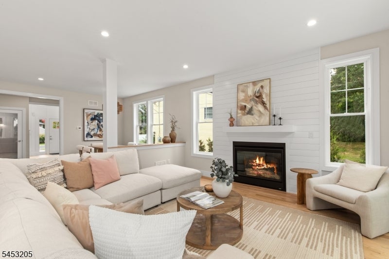 21 Woodruff Ct