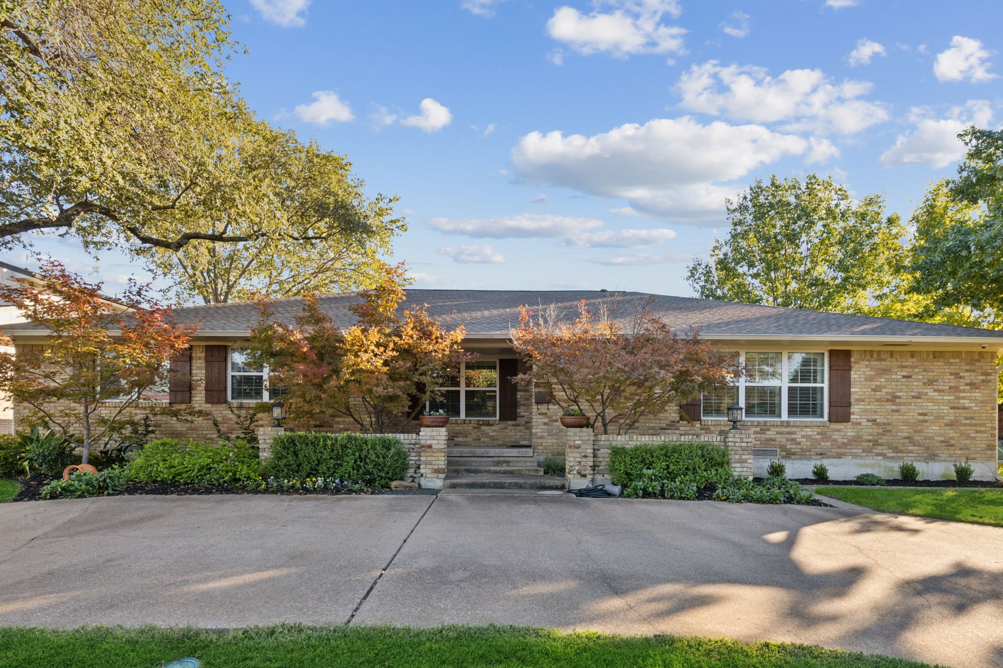 6208 Danbury Lane