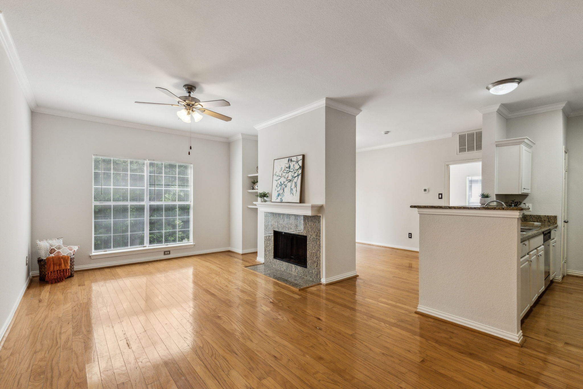 2524 Preston Road 806