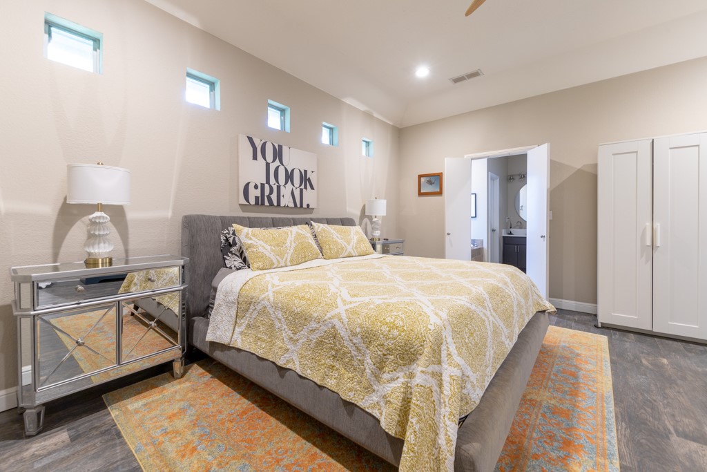 1211 Circle Lane
