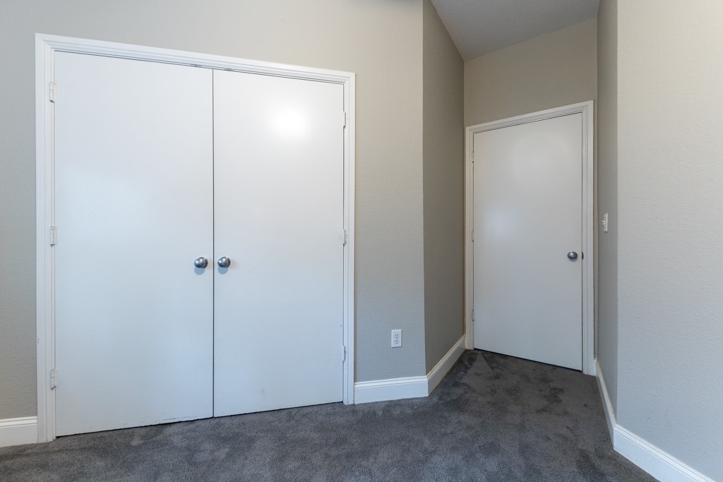 1211 Circle Lane