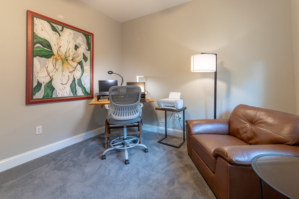 1211 Circle Lane