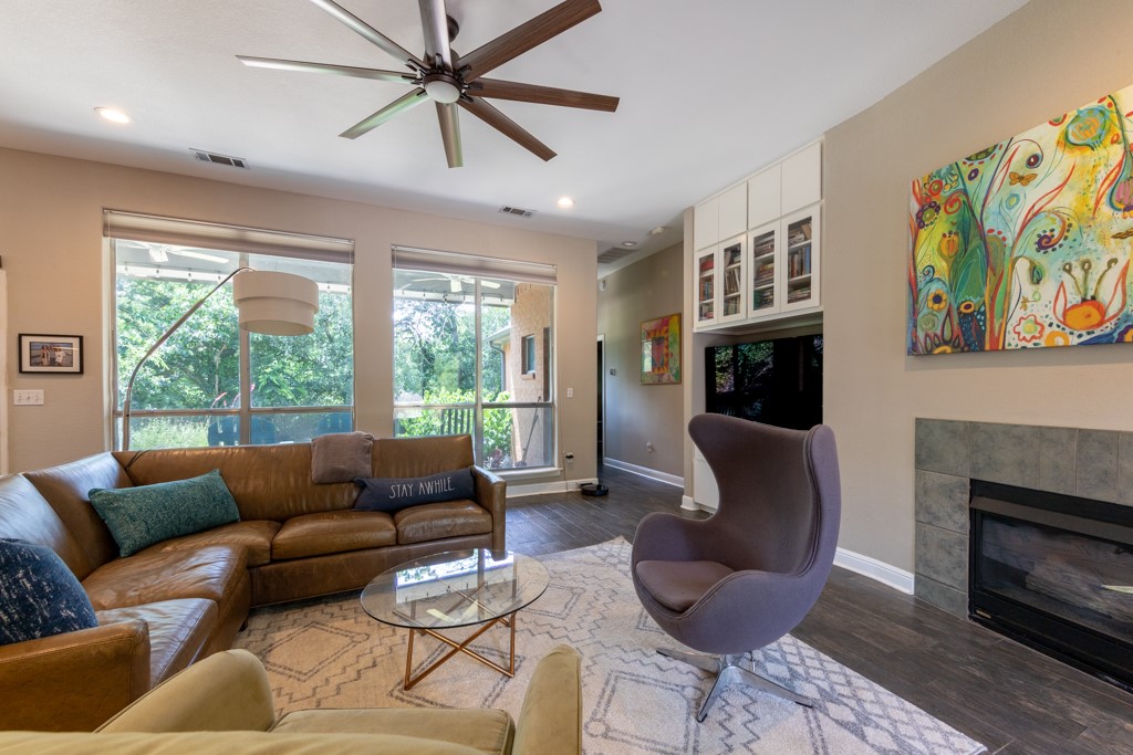 1211 Circle Lane