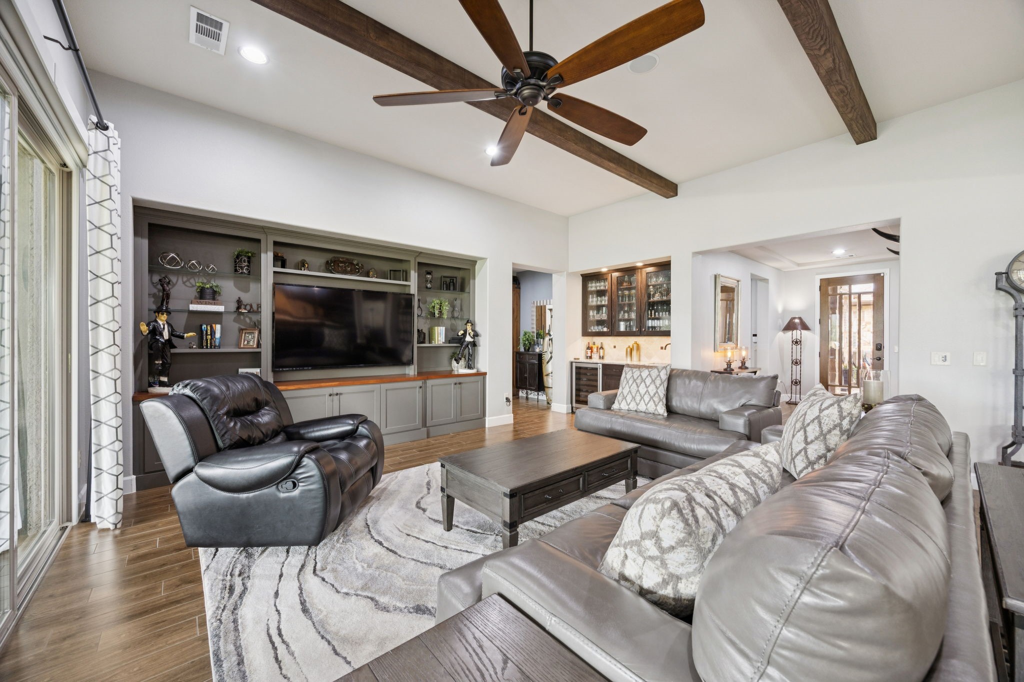 12225 Grosbeak Drive