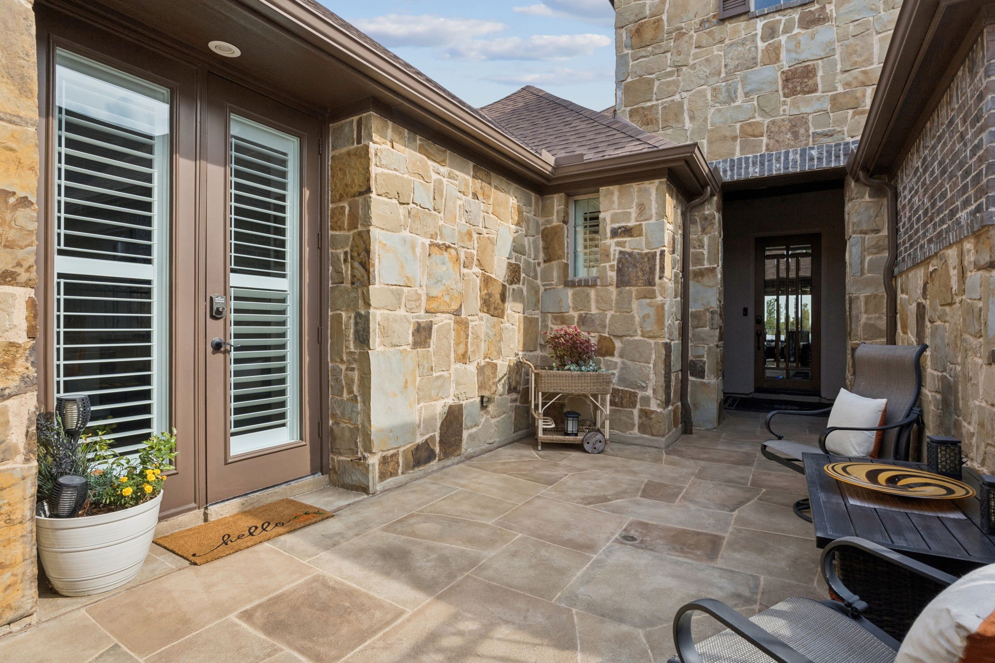 12225 Grosbeak Drive
