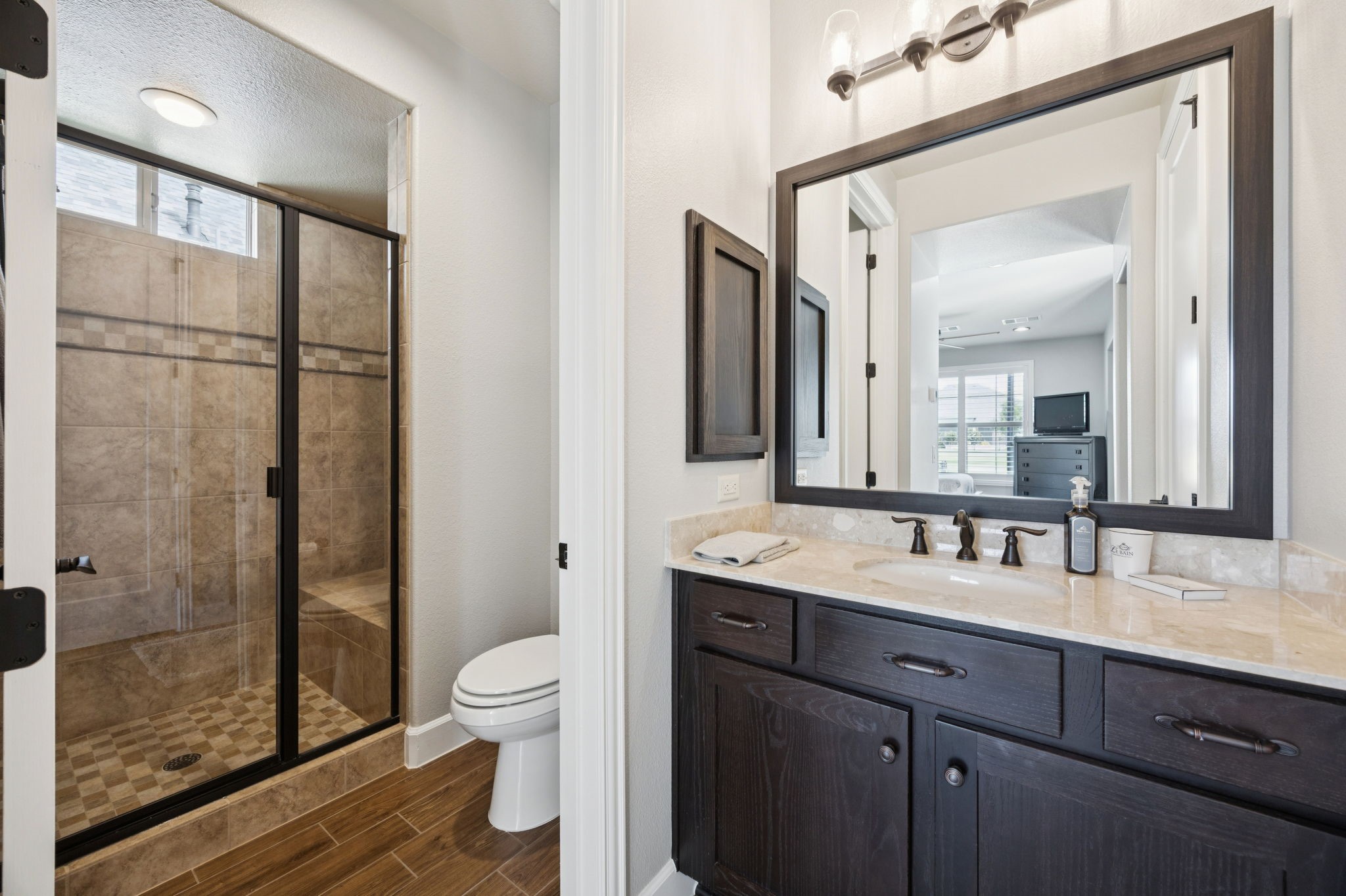 12225 Grosbeak Drive