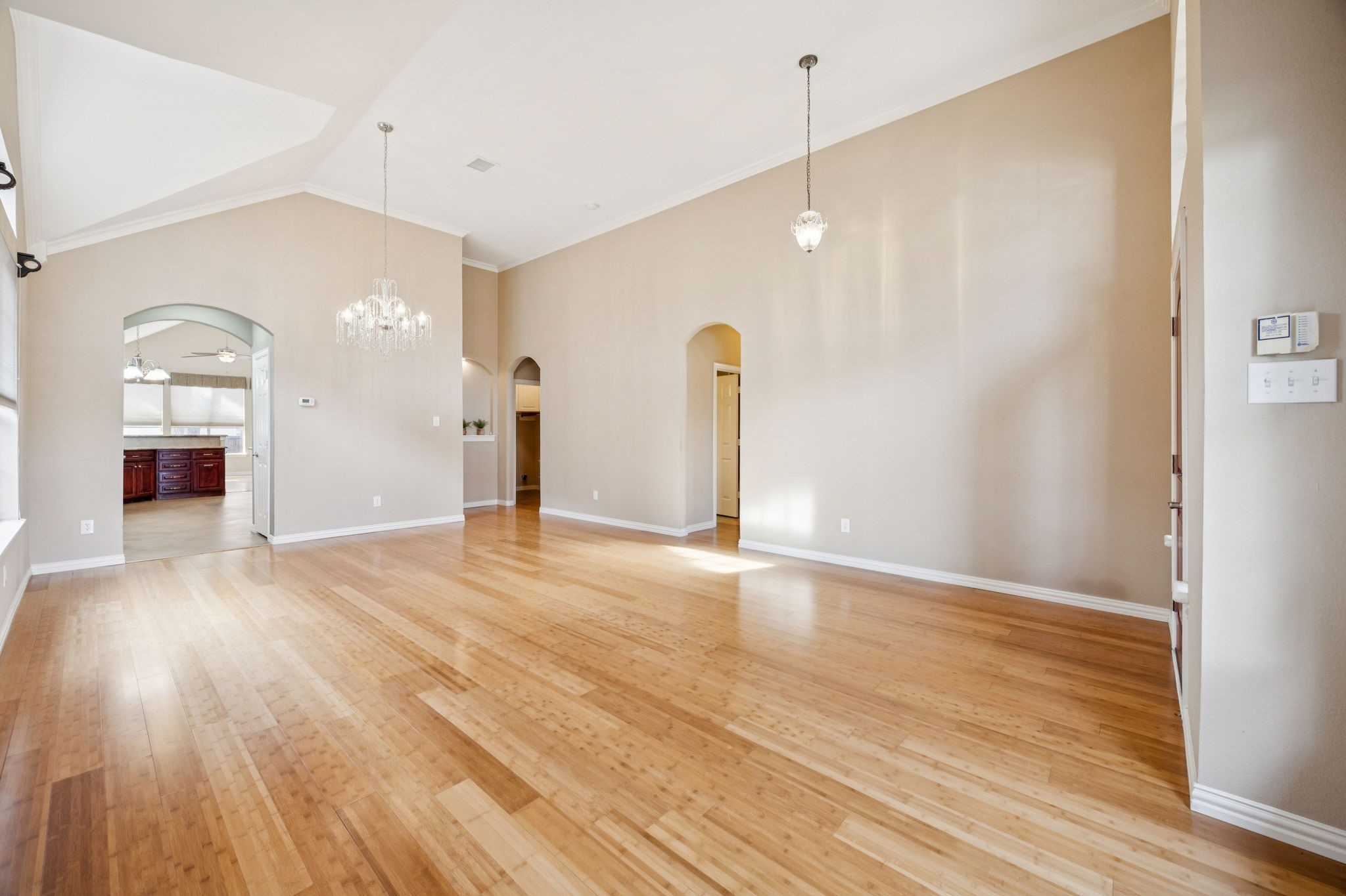 17707 Knollmeadow Lane