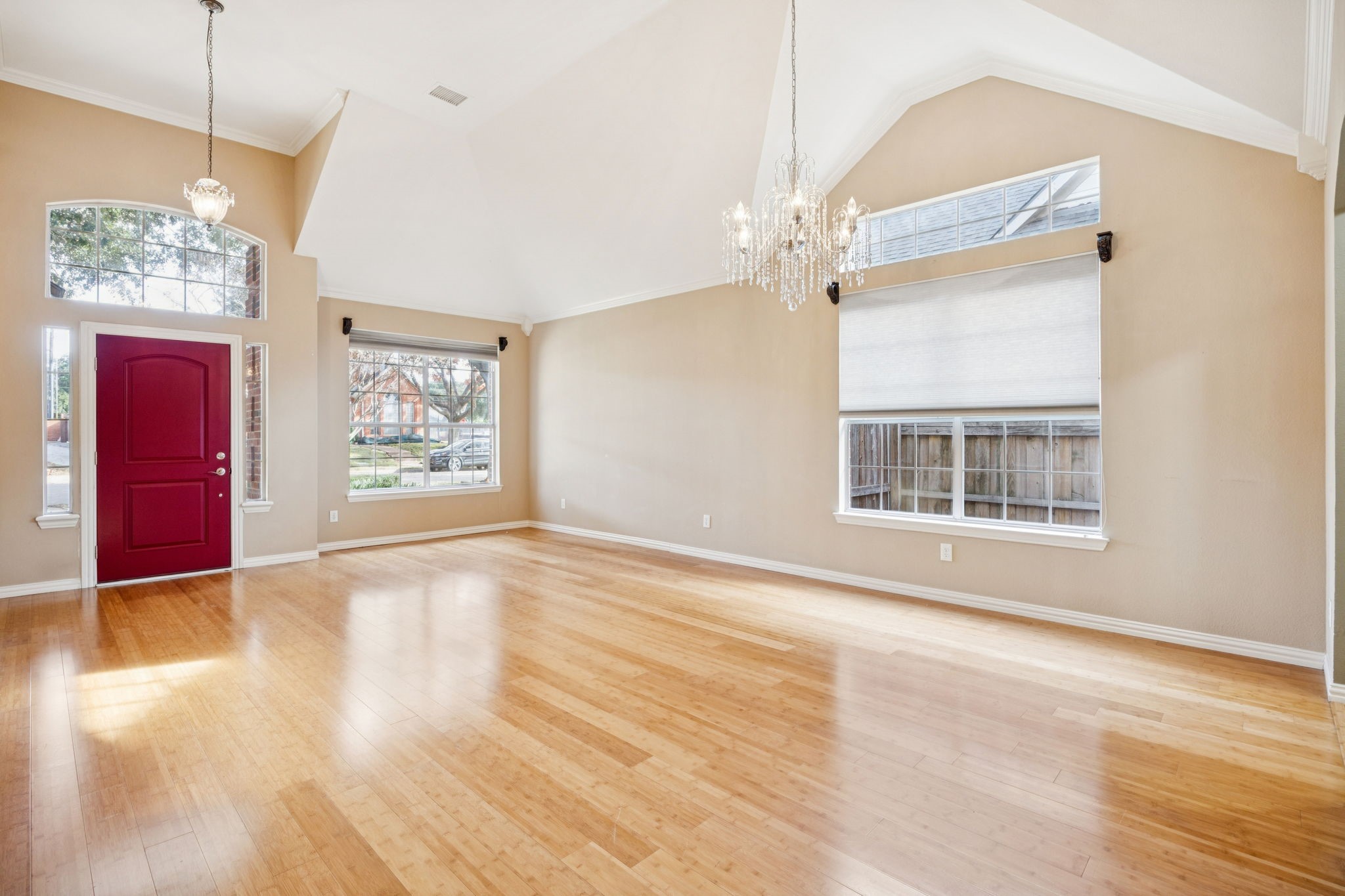 17707 Knollmeadow Lane