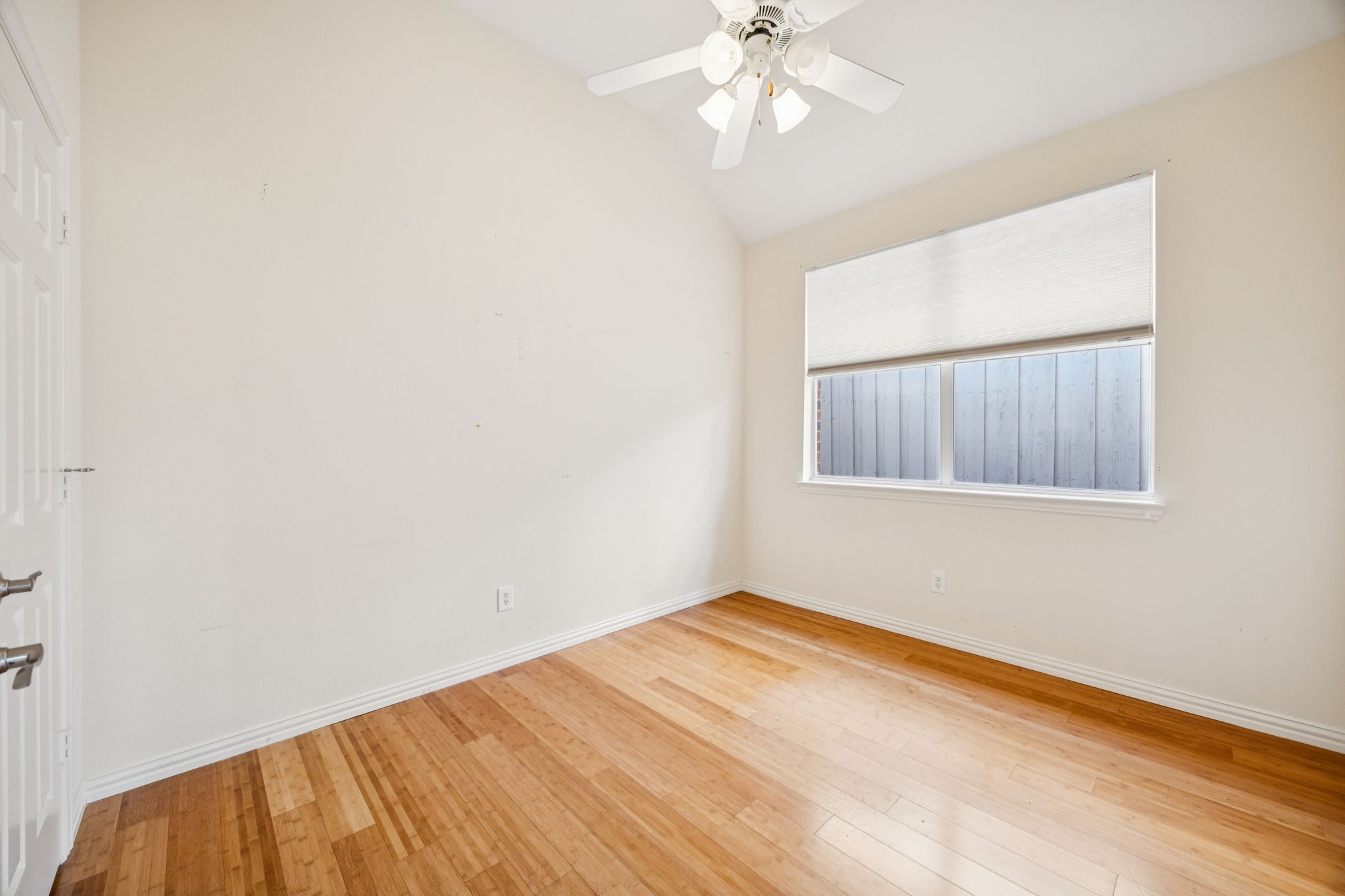 17707 Knollmeadow Lane