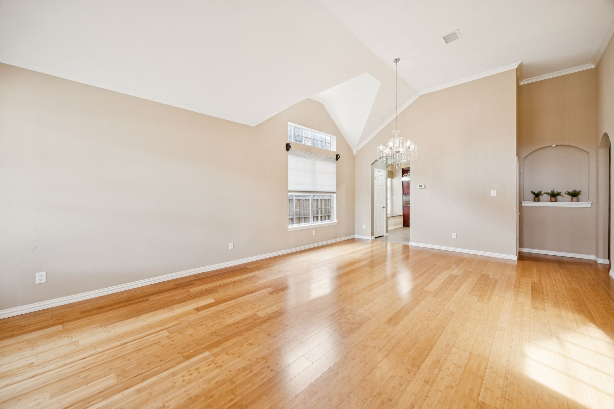 17707 Knollmeadow Lane