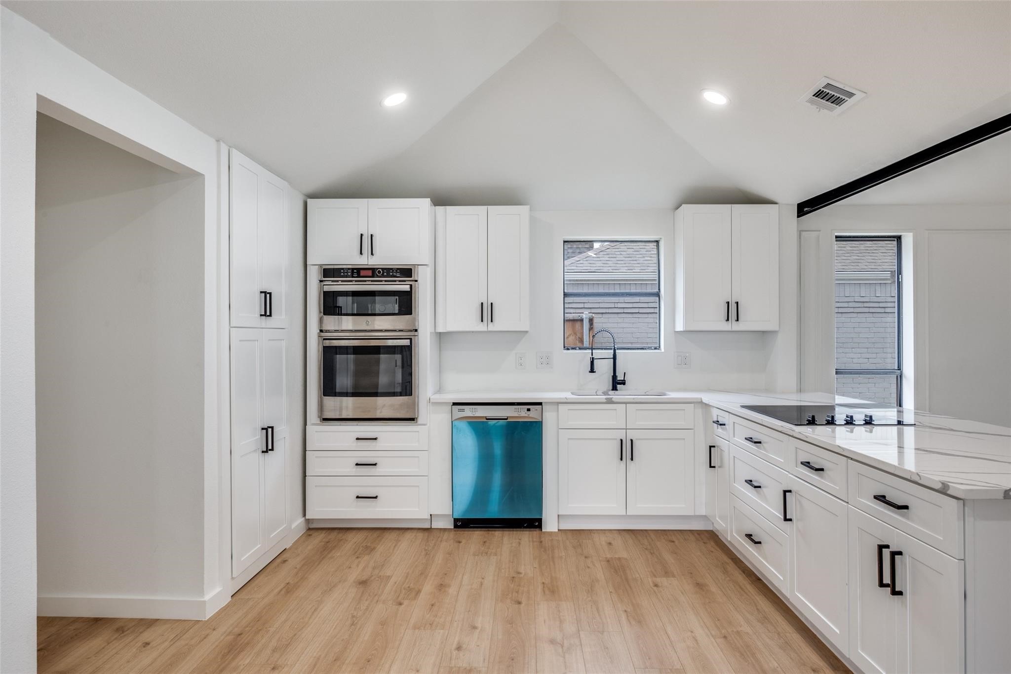 4400 Fremont Lane