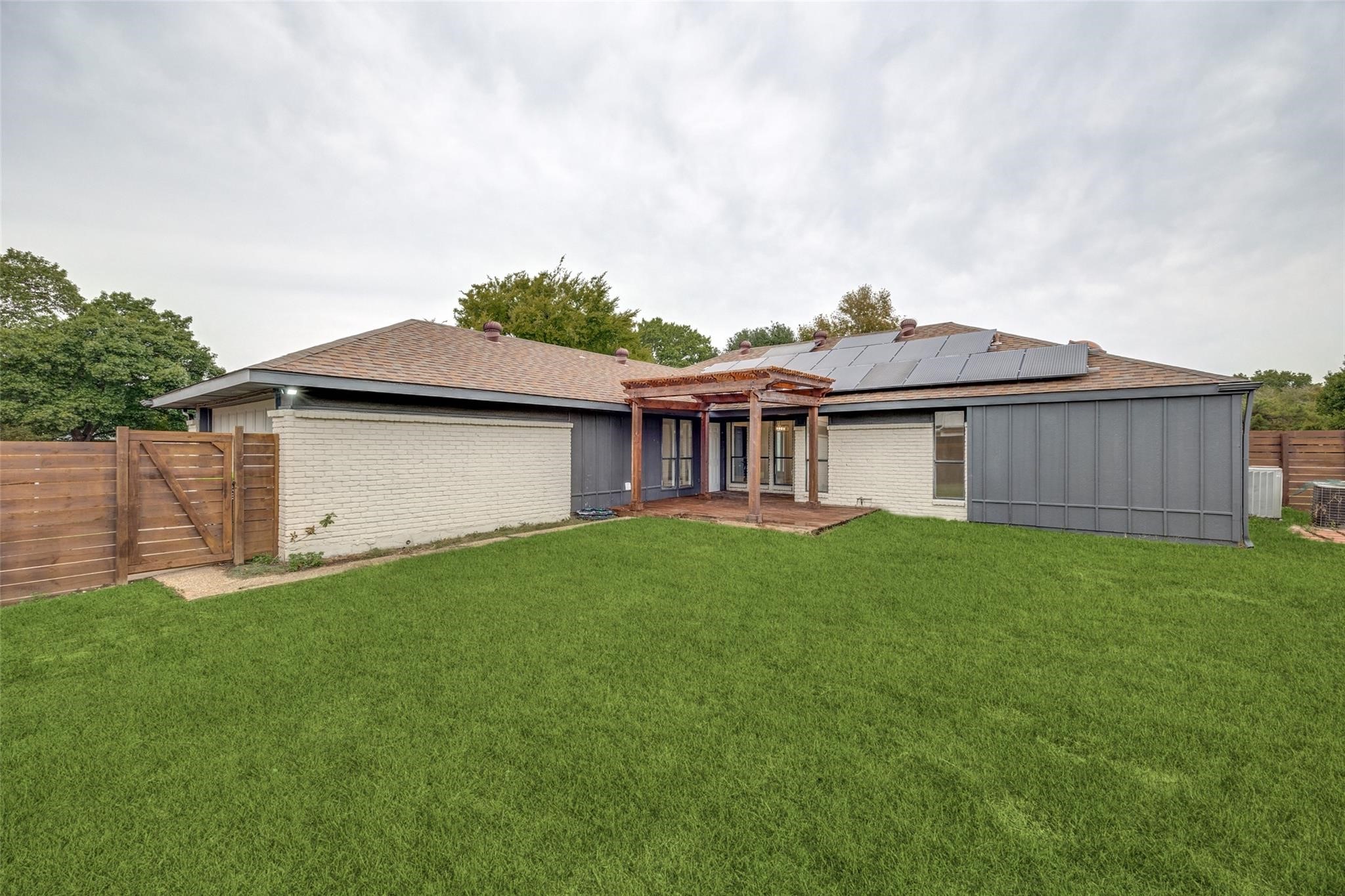 4400 Fremont Lane