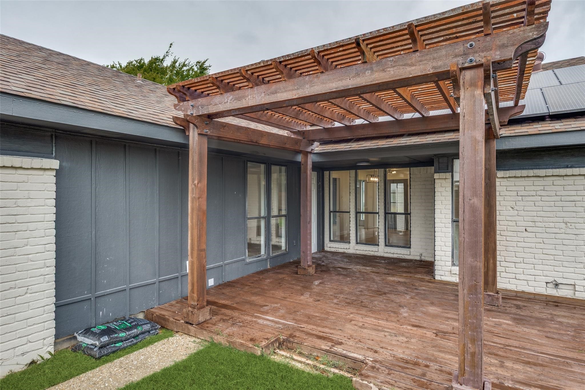 4400 Fremont Lane