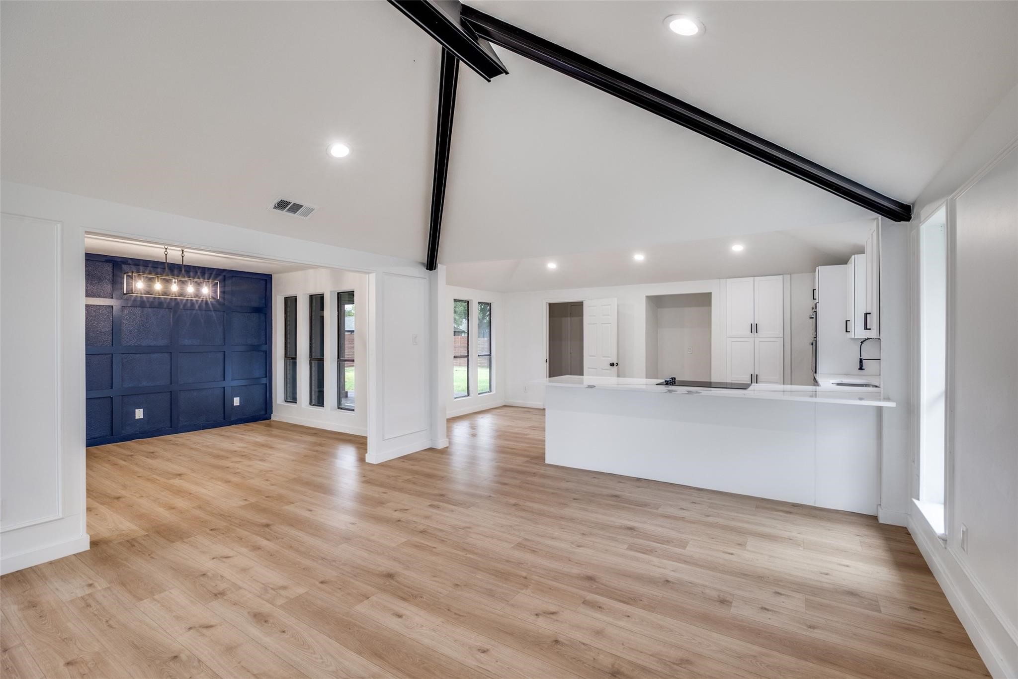 4400 Fremont Lane