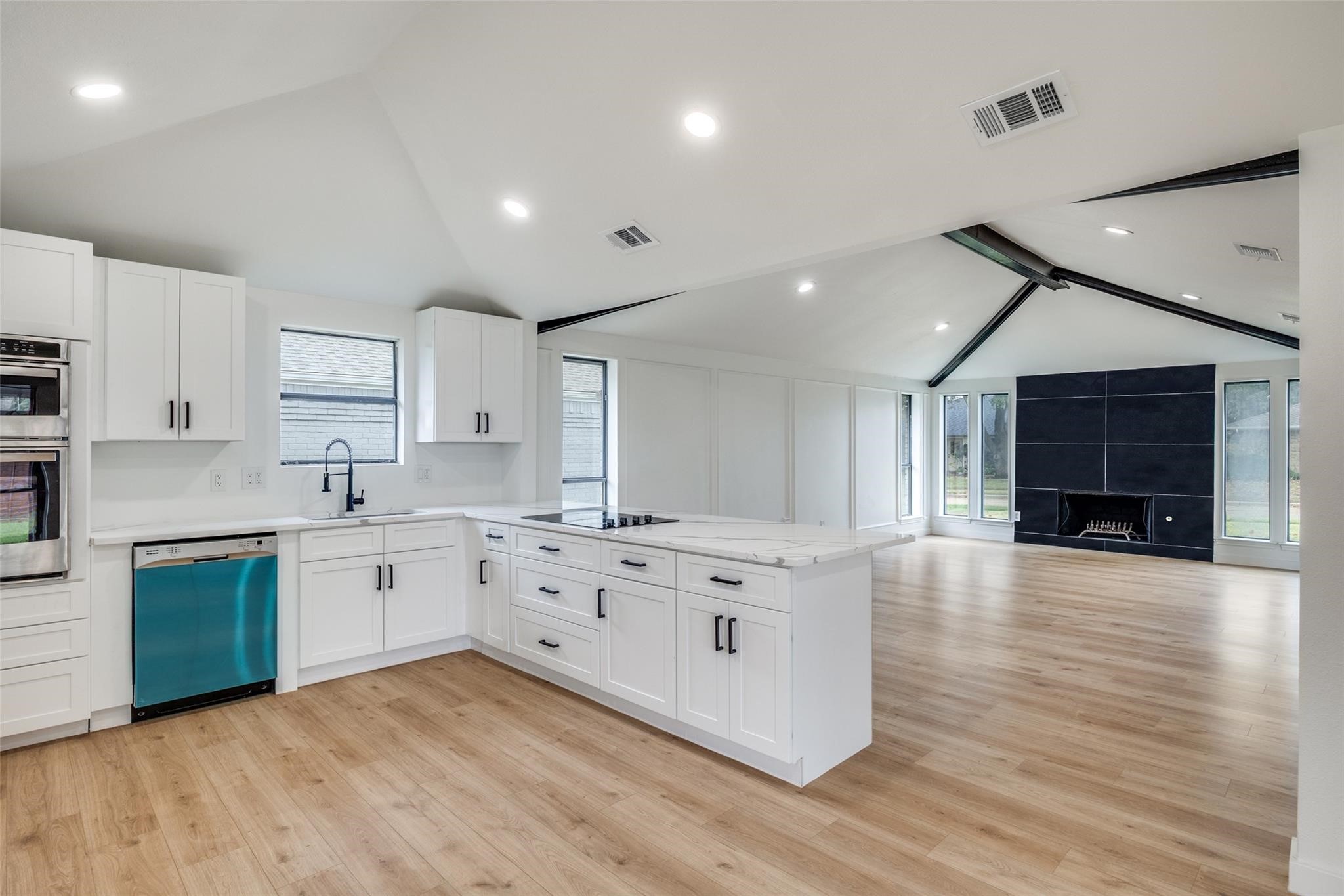 4400 Fremont Lane