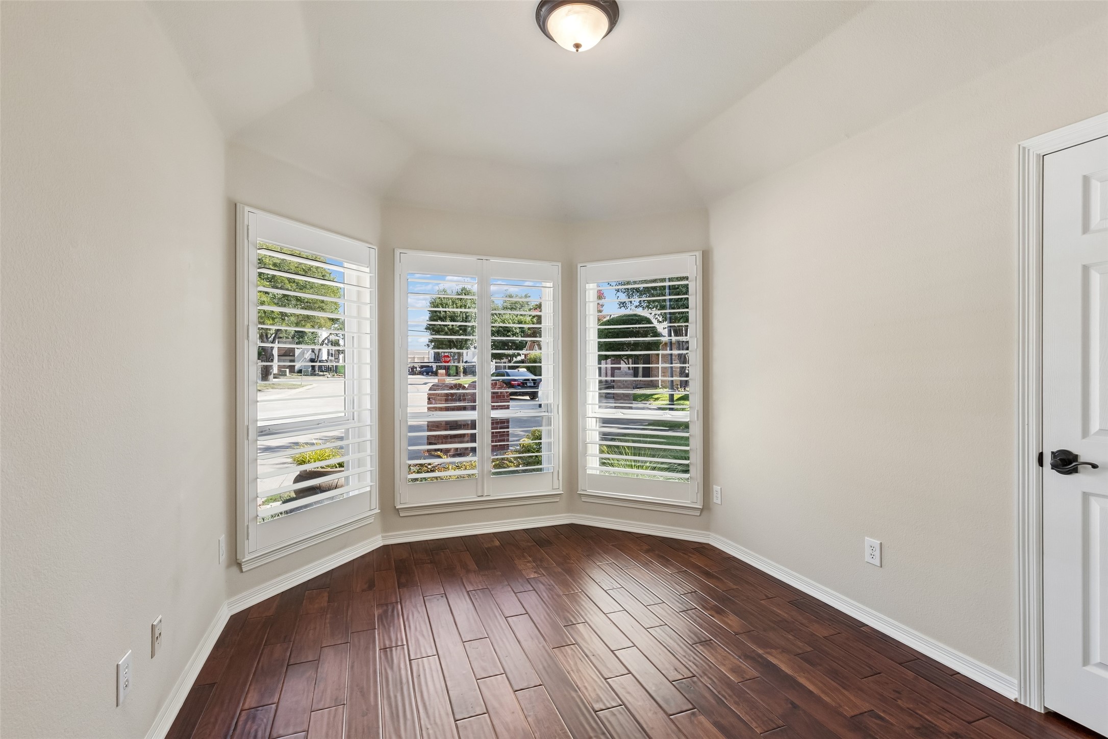 4182 Midrose Trail