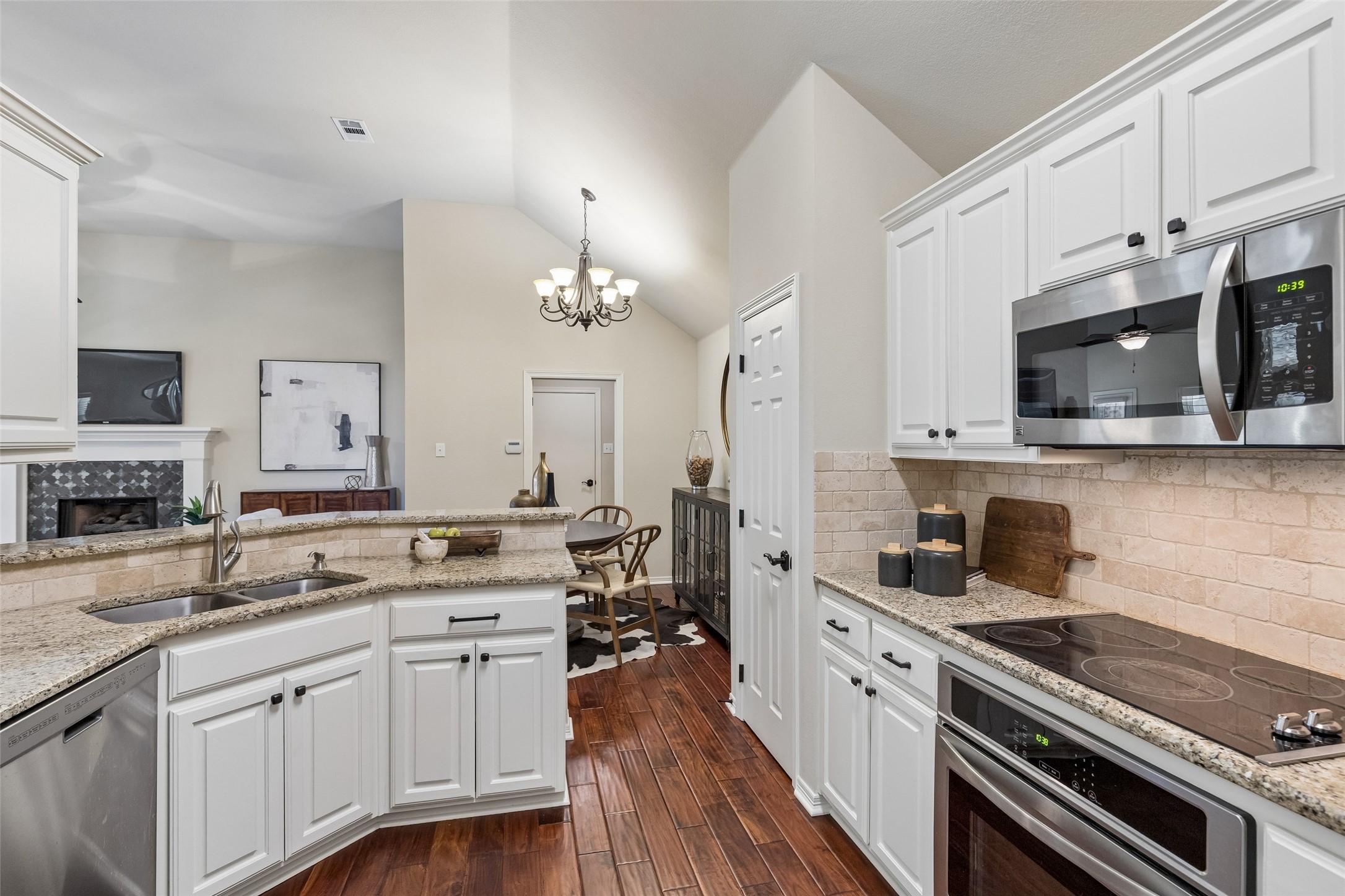 4182 Midrose Trail