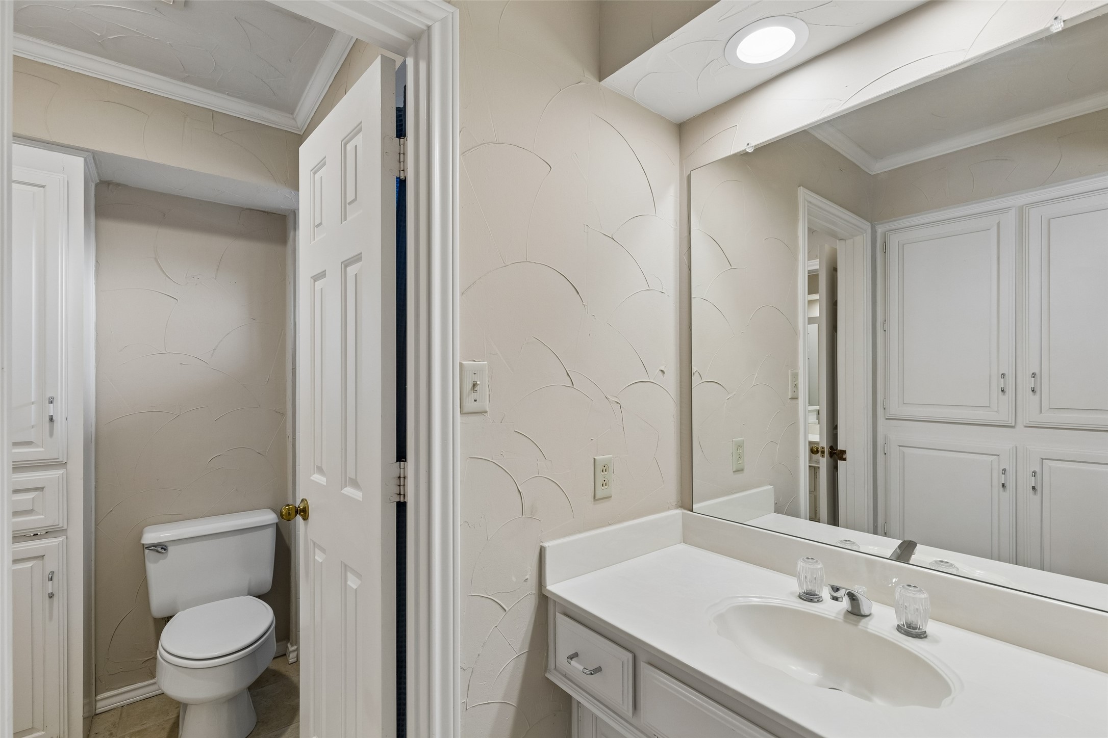 4315 Shadow Glen Drive