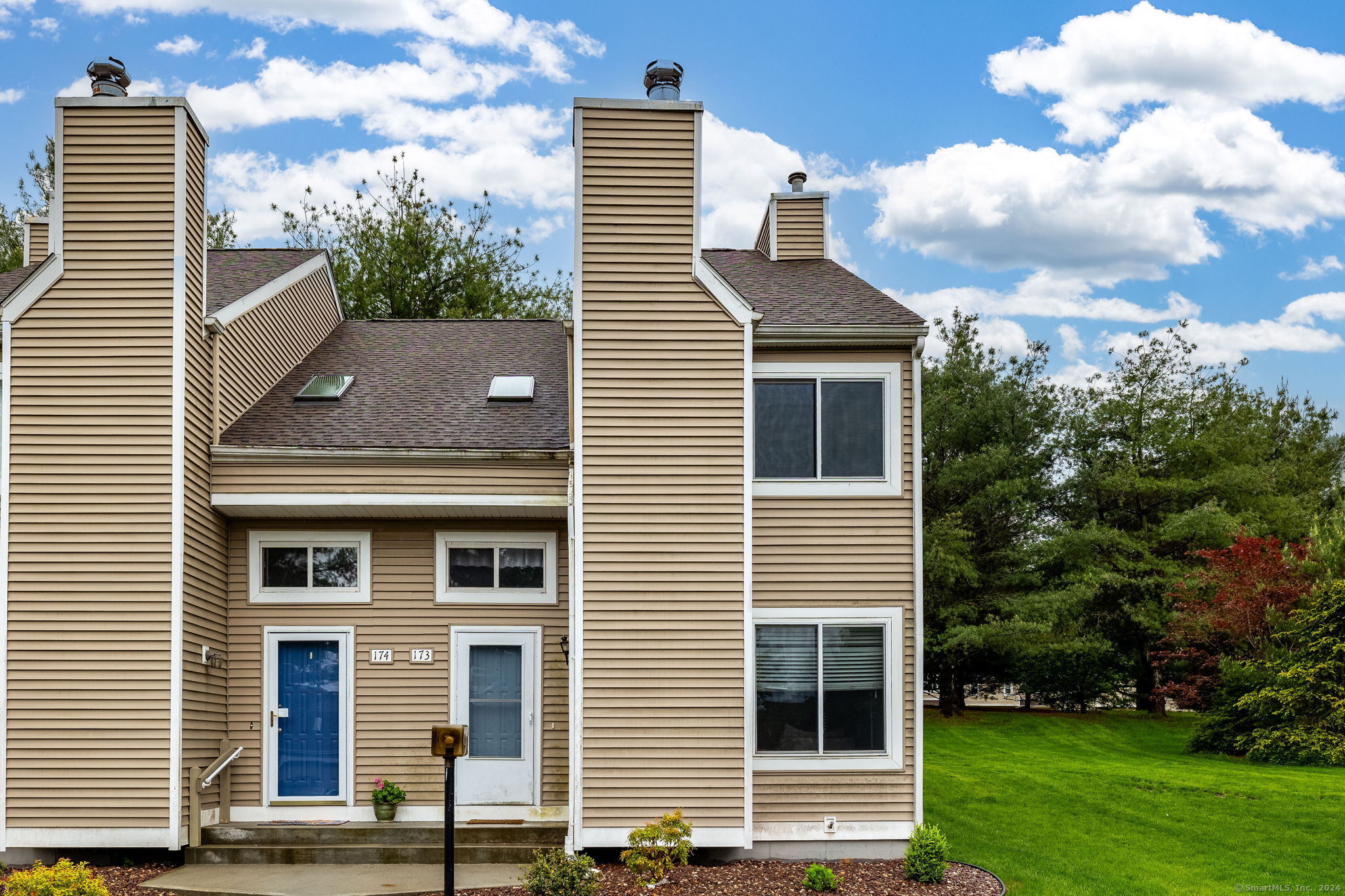 60 Old Town Road 173