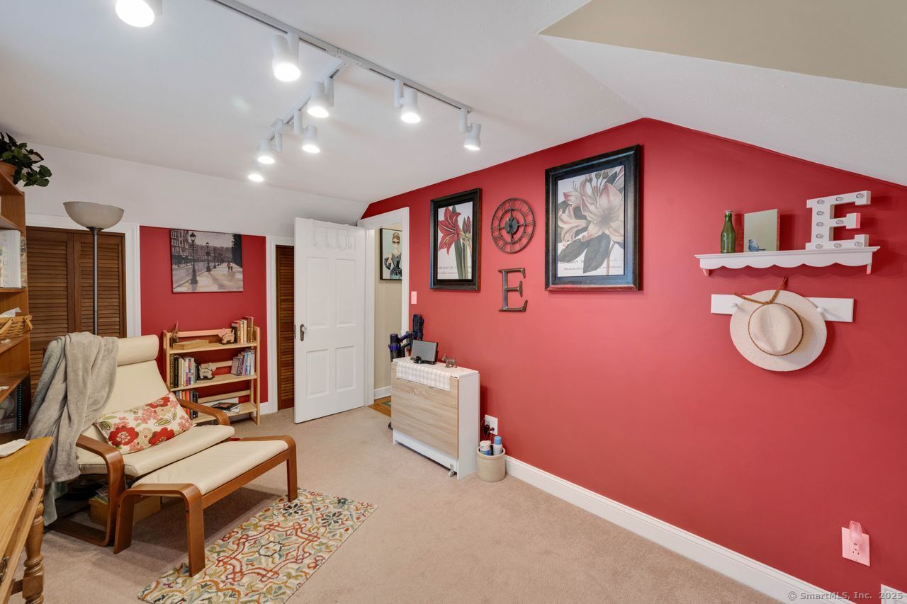 326 Ridgewood Road
