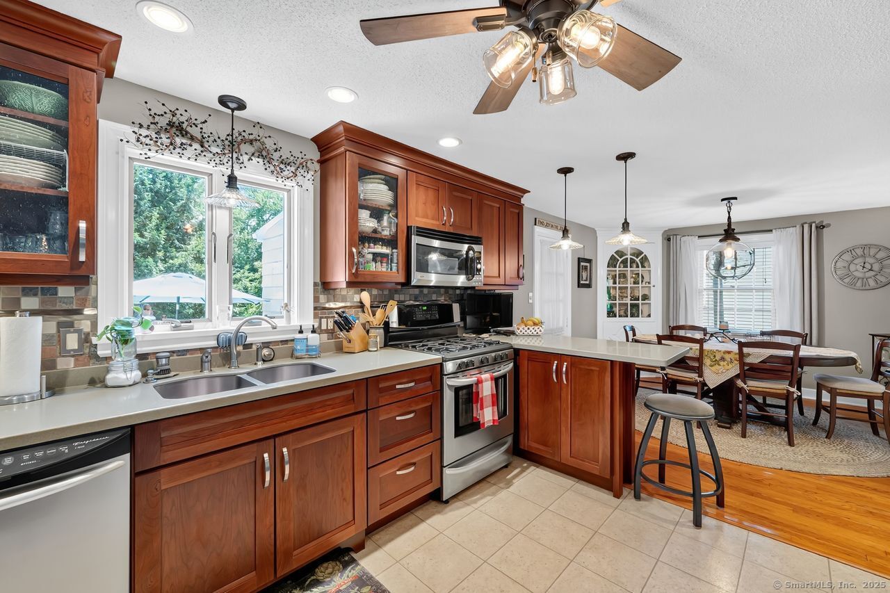 326 Ridgewood Road