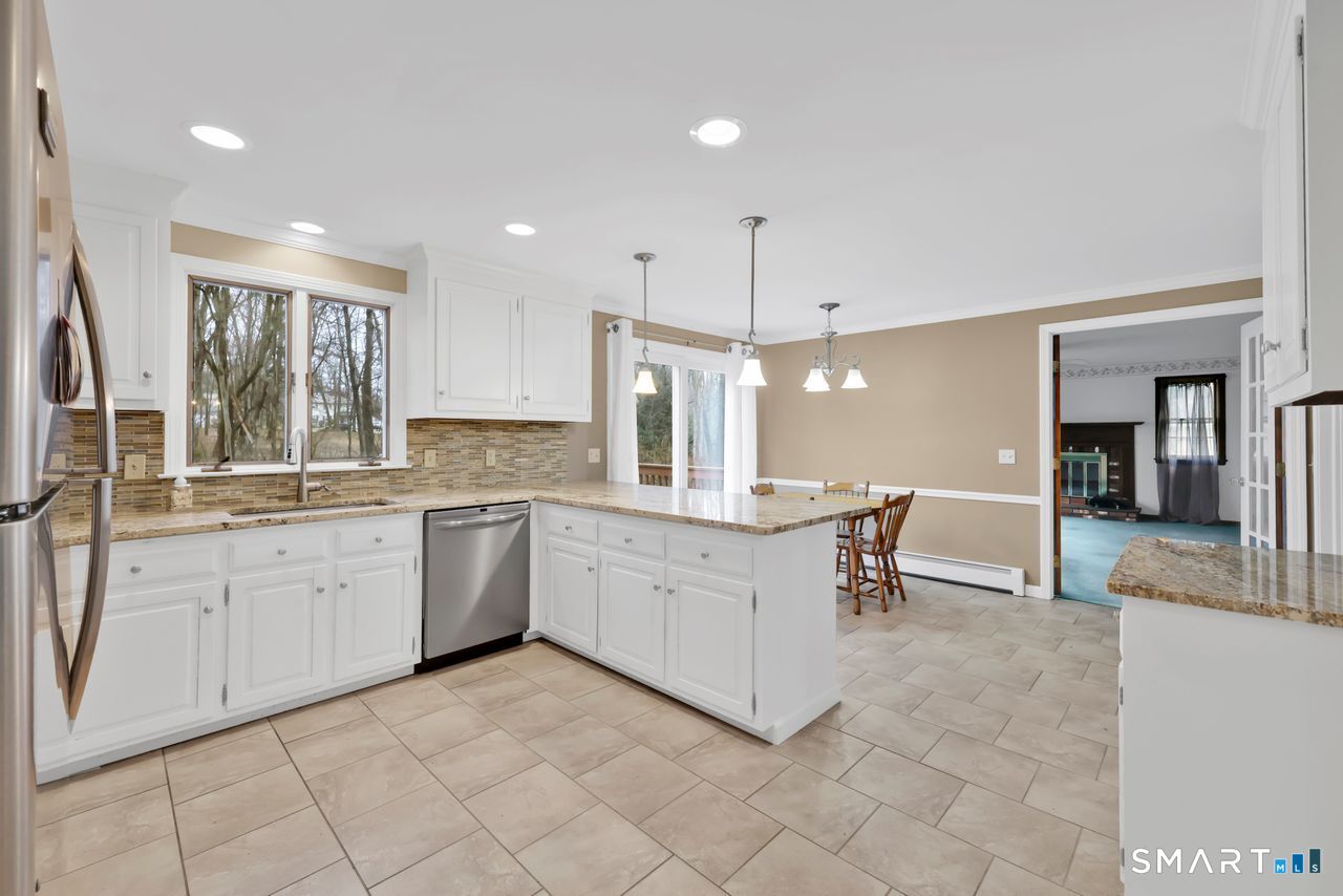 64 Garnet Lane