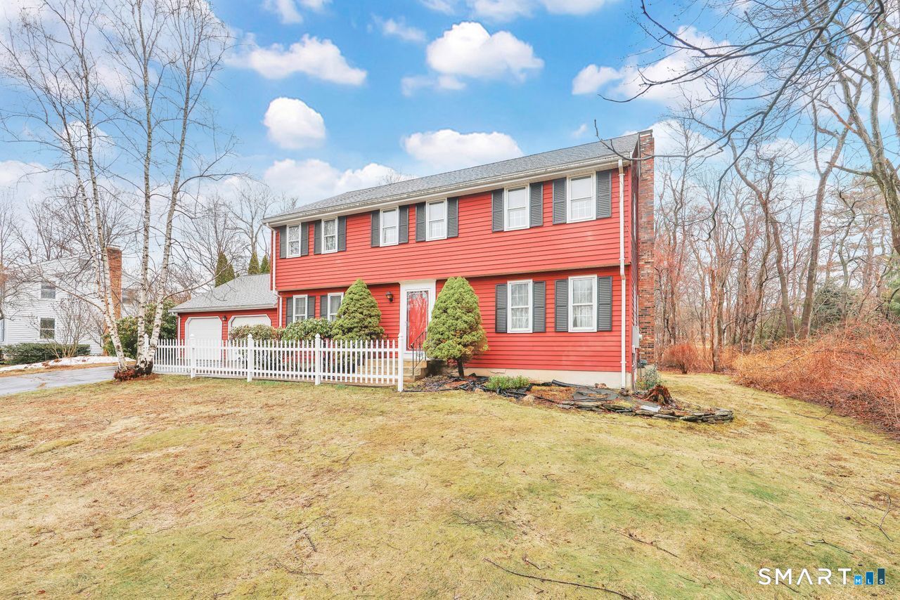 64 Garnet Lane