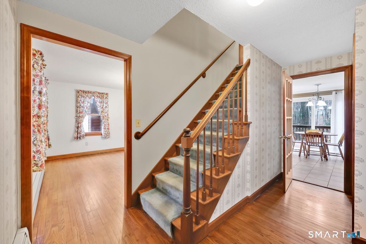 64 Garnet Lane