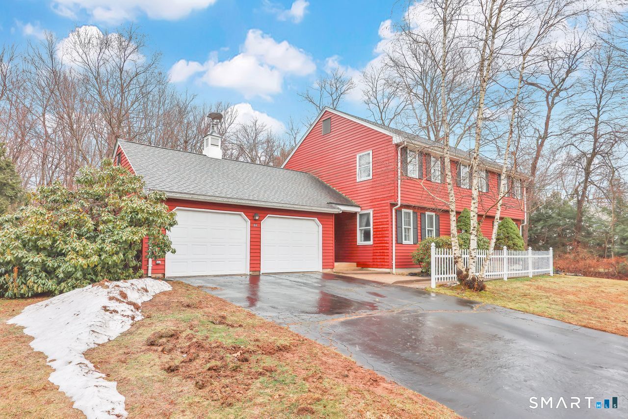 64 Garnet Lane