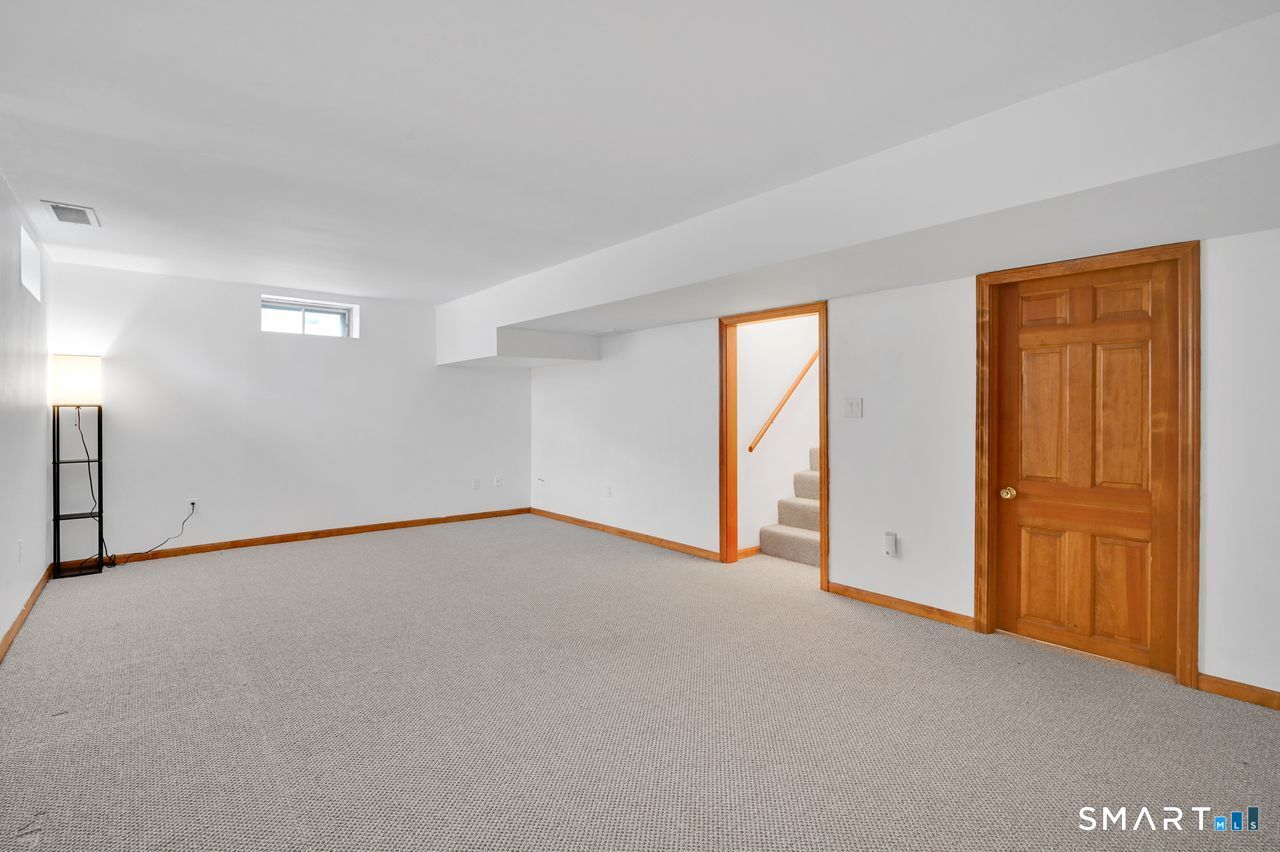 104 Old Farms Road