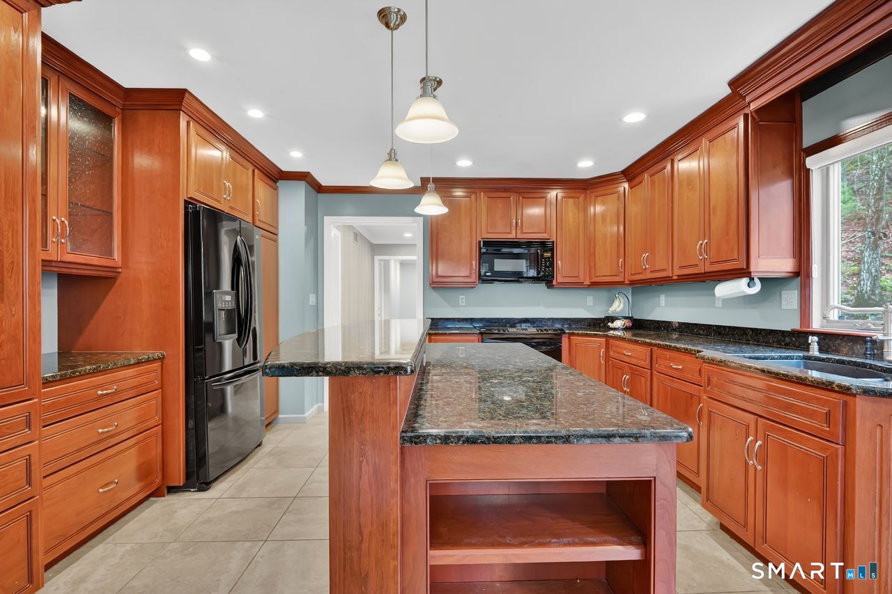 104 Old Farms Road