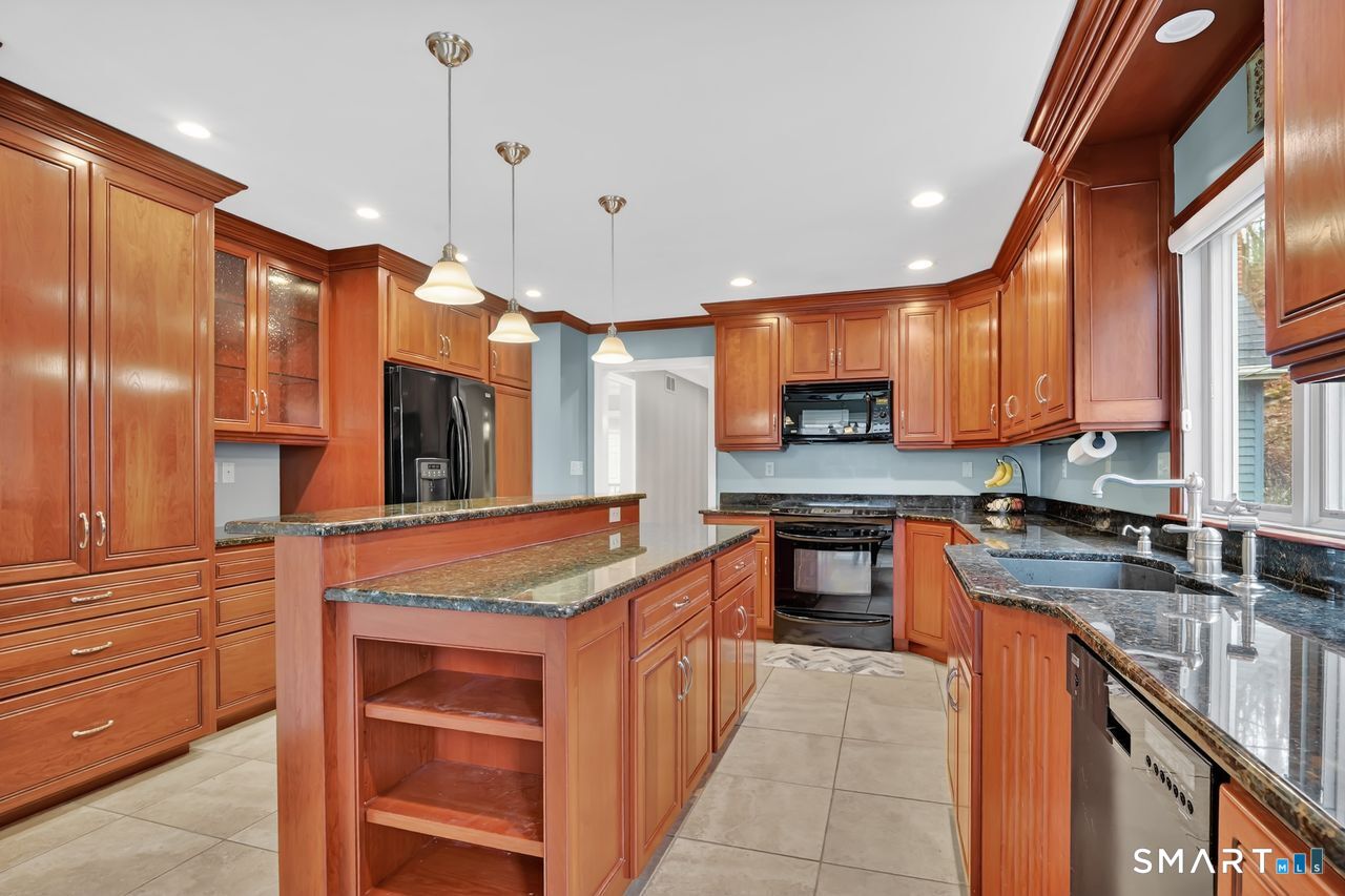 104 Old Farms Road
