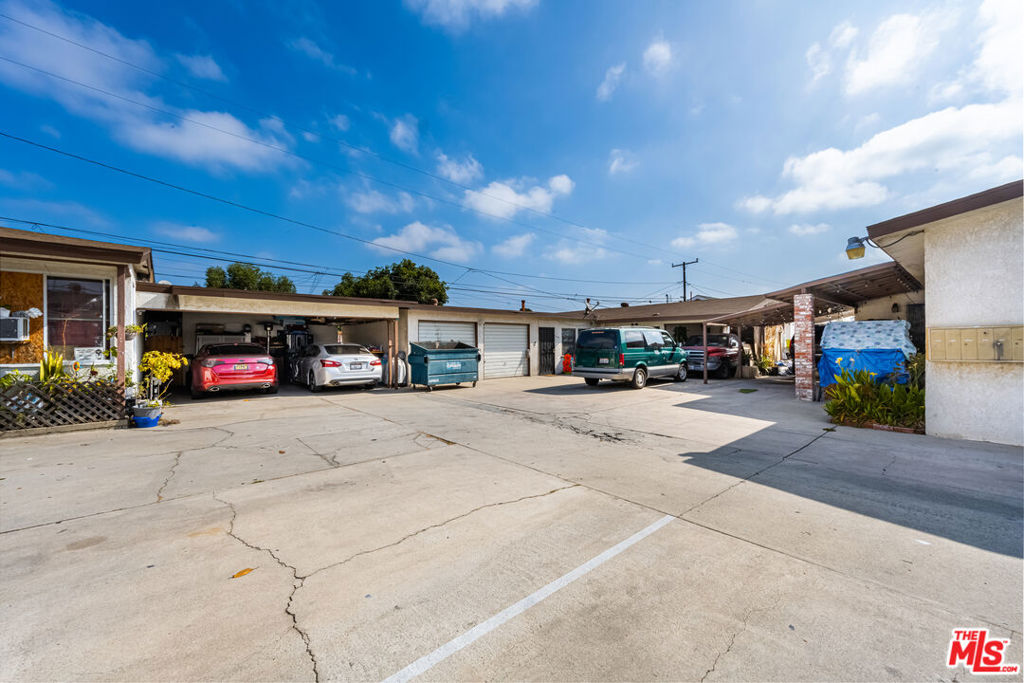 9533 Somerset Boulevard