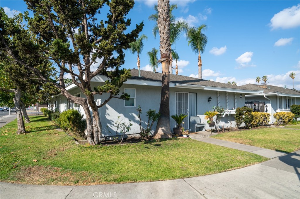 1193 S Belhaven Street