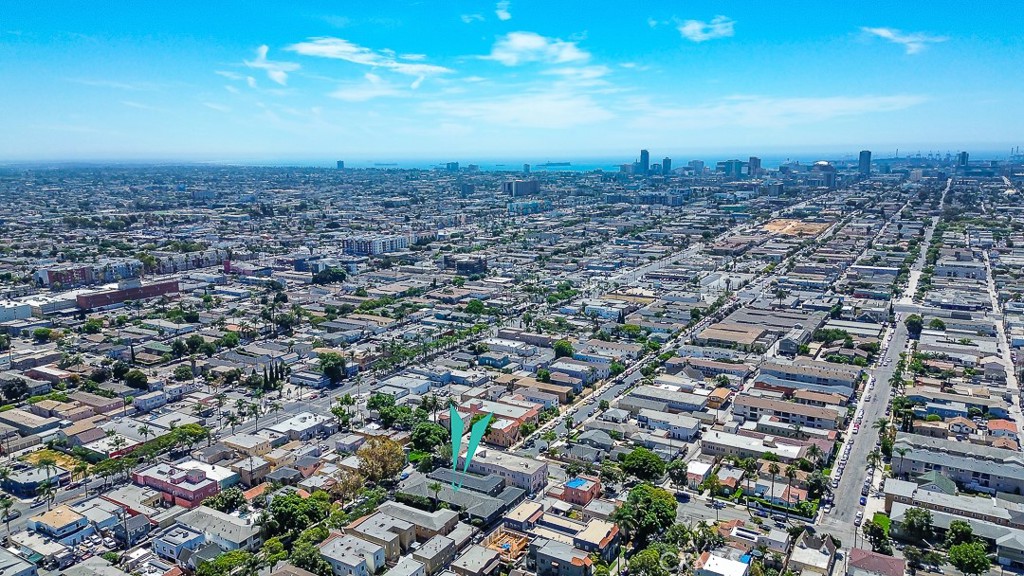 2015 Cedar Ave