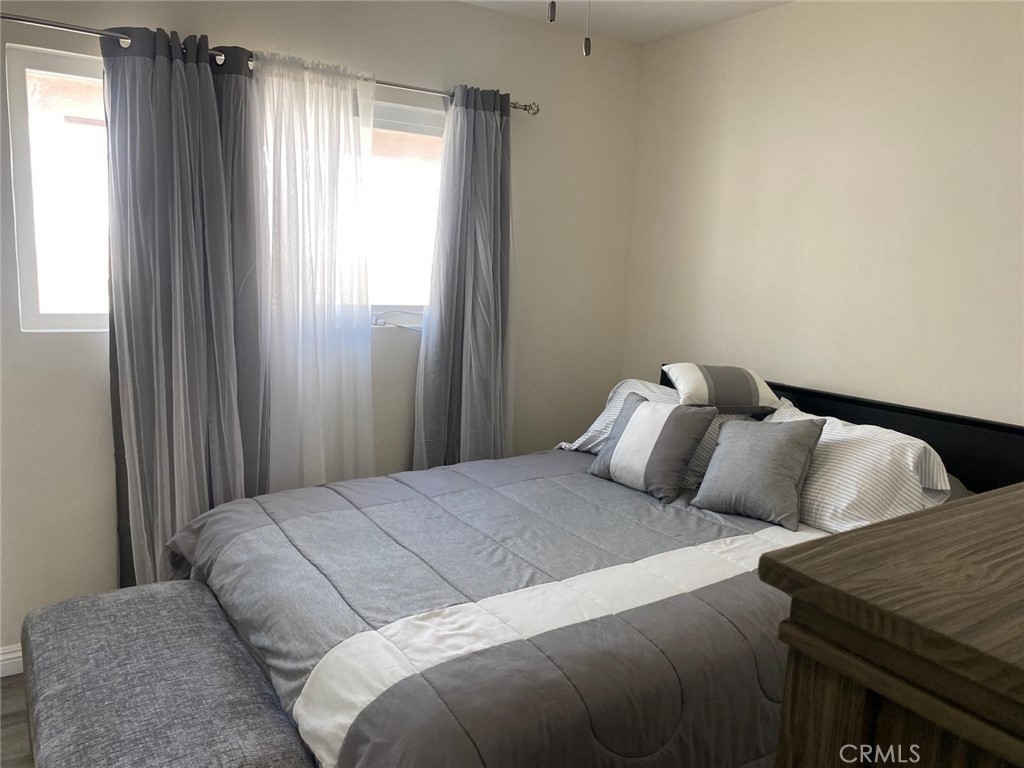 1030 W Romneya Drive