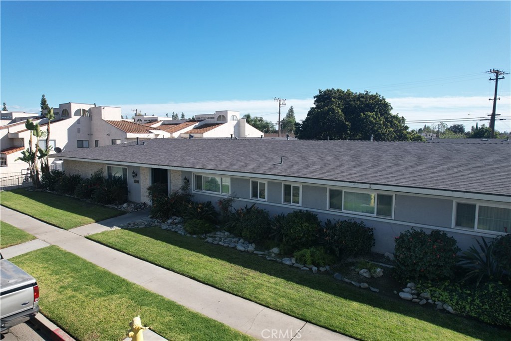 2228 E Westport Drive