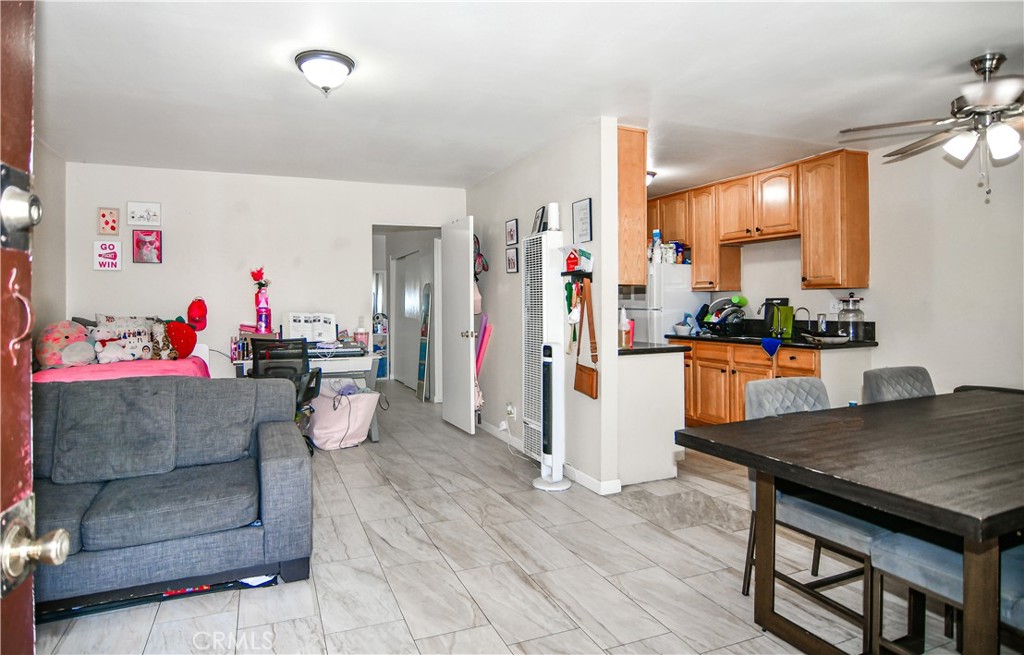 1003 W Bishop