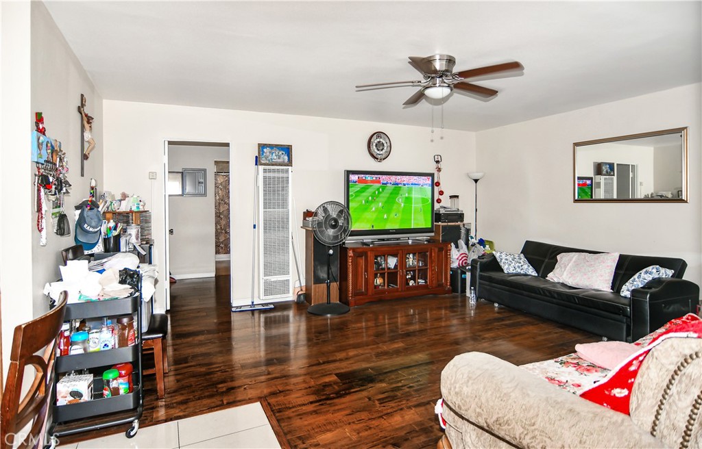 1003 W Bishop