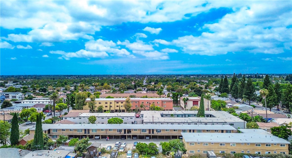 1003 W Bishop