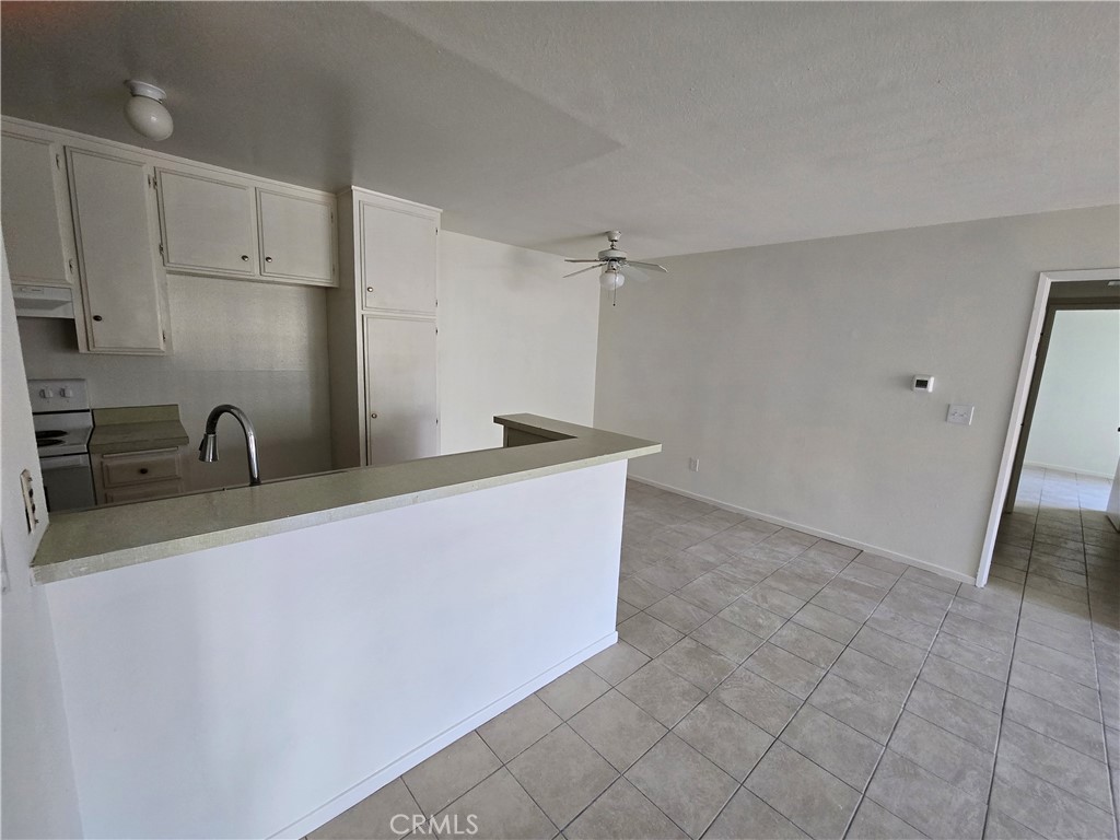 2501 W Sunflower F4