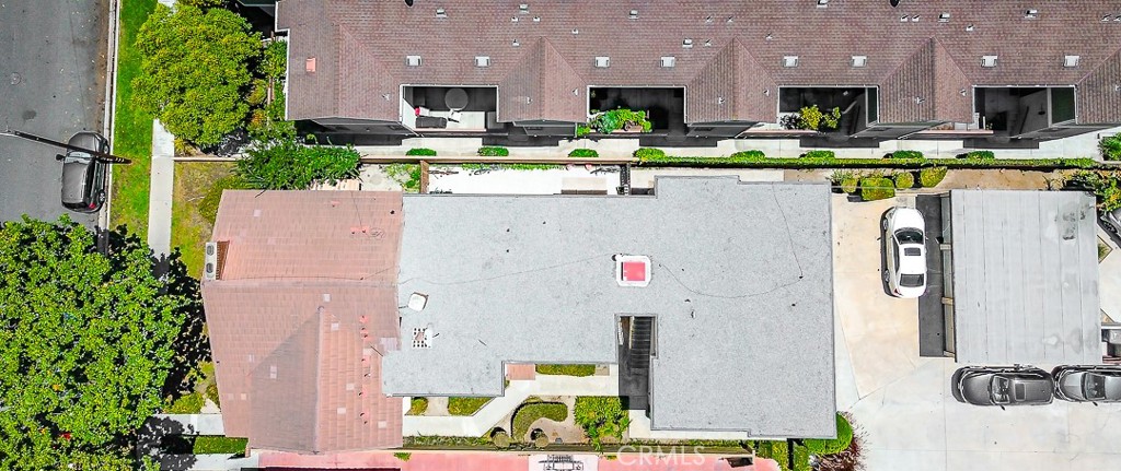 3712 Howard
