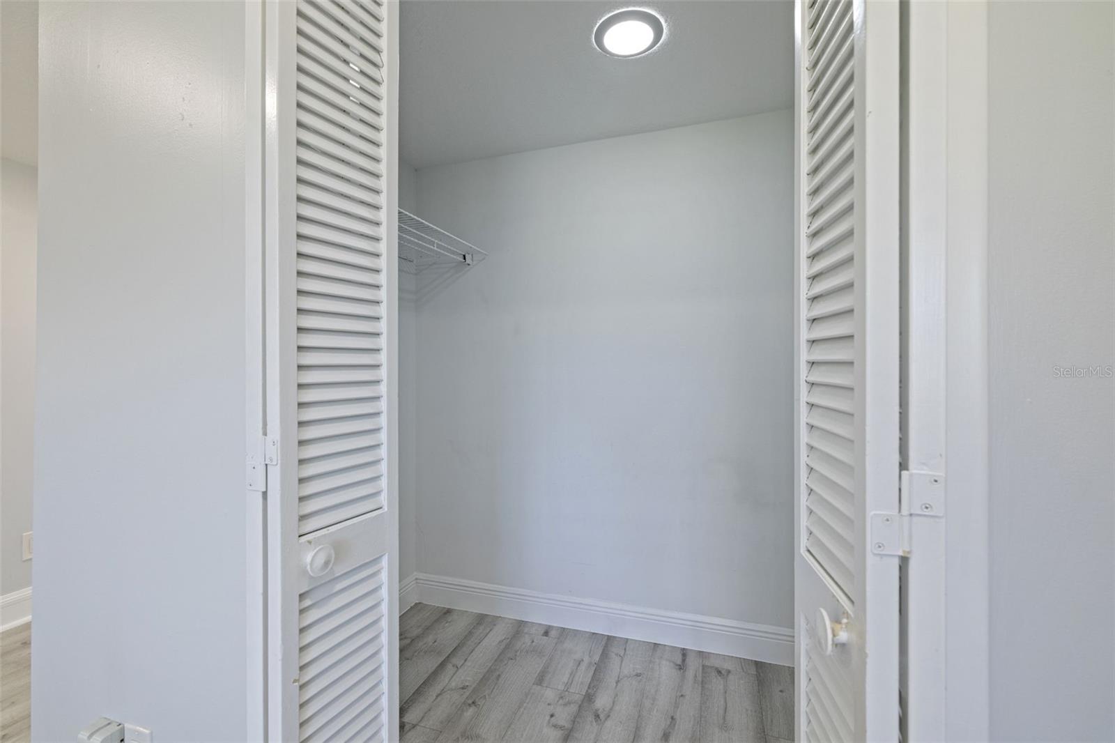 5020 MILL POND RD #3158 & 3160