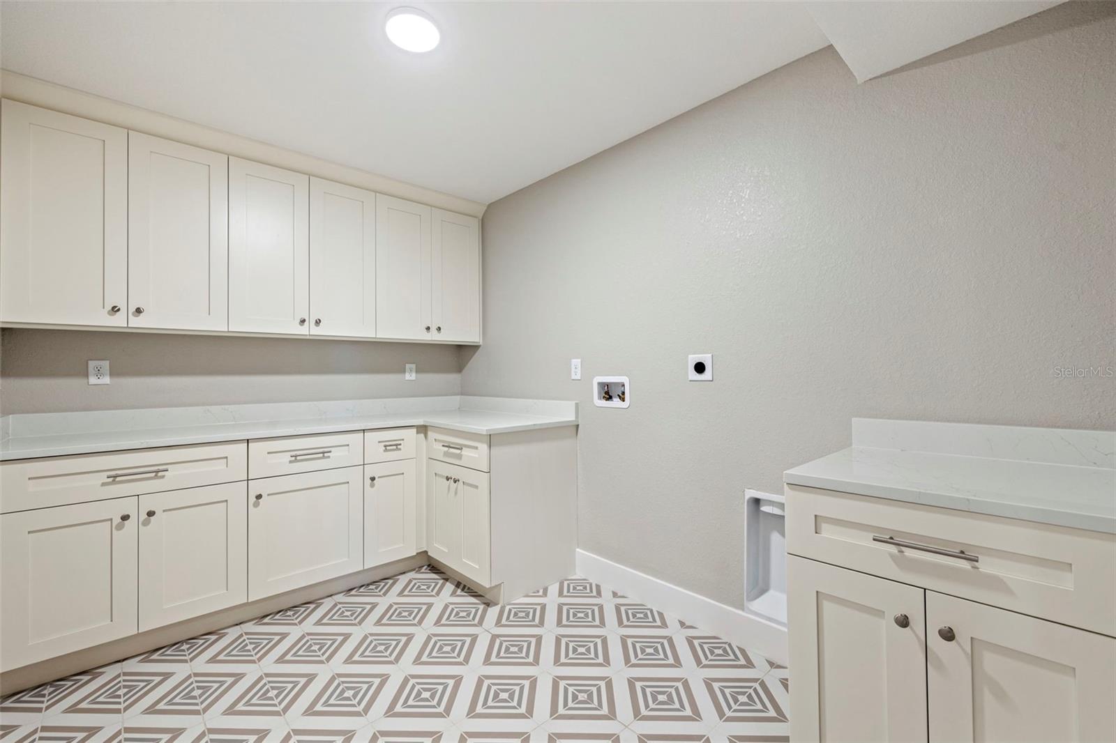 14048 GULF BLVD #201