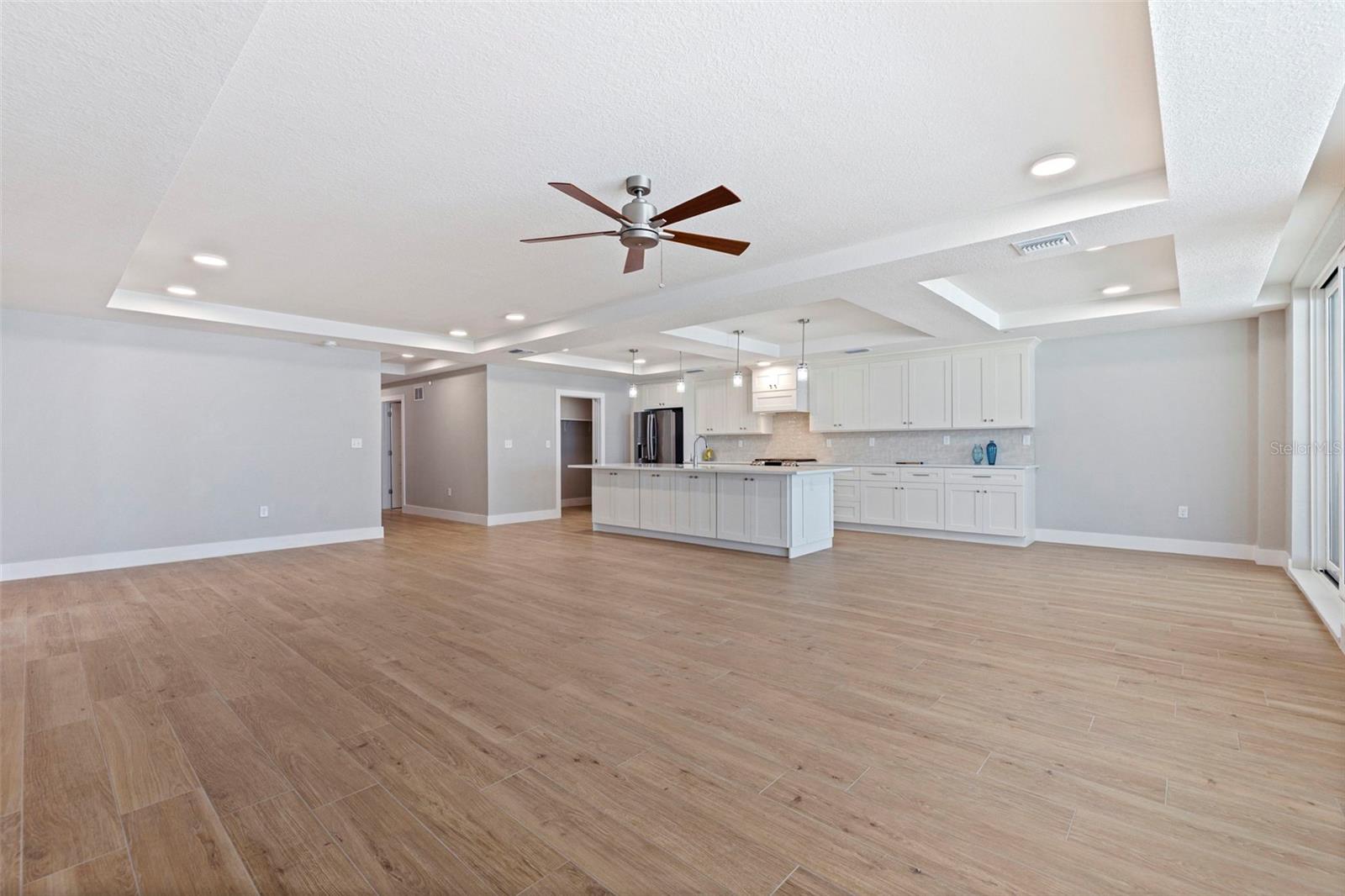 14048 GULF BLVD #201