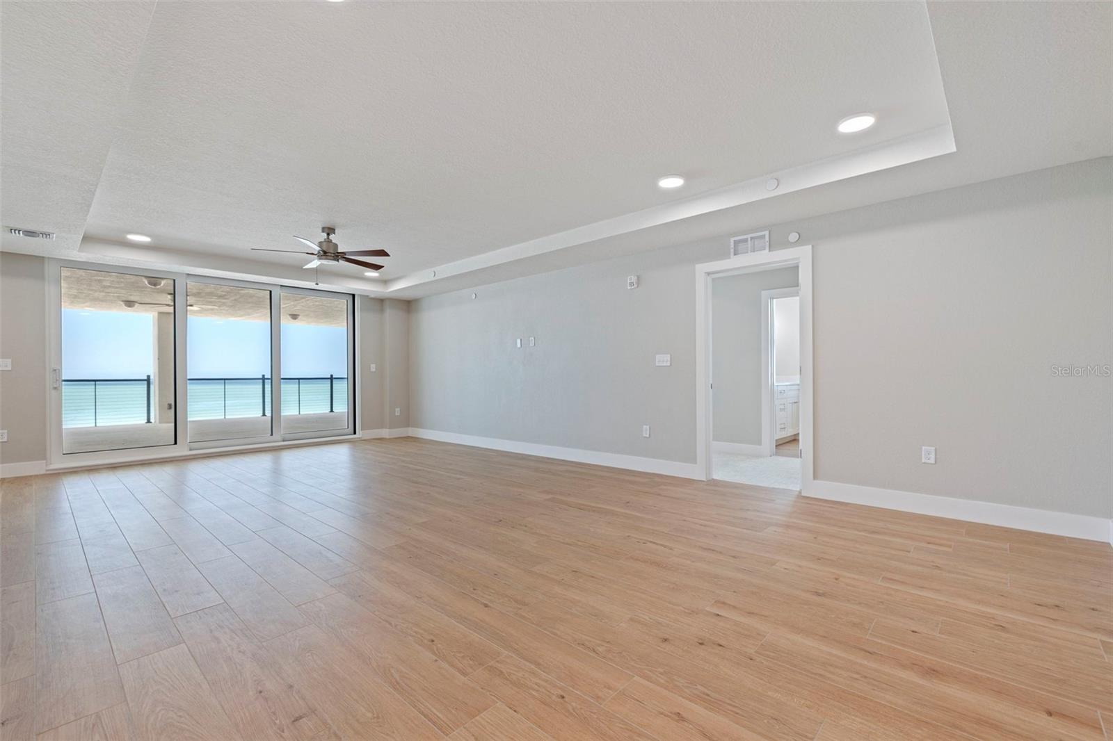 14048 GULF BLVD #201