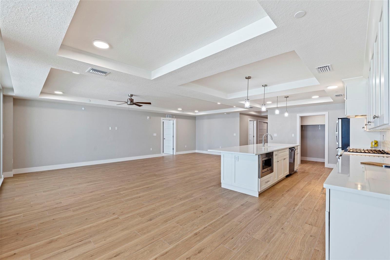 14048 GULF BLVD #201