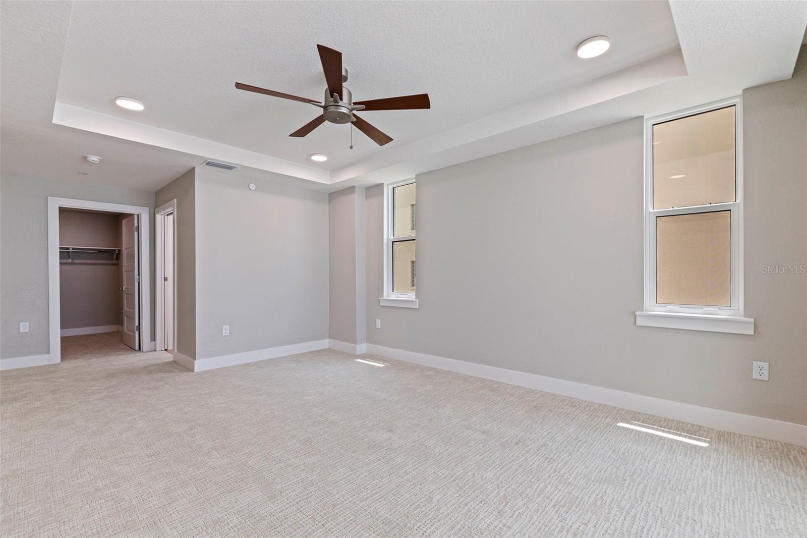 14046 GULF BLVD #302